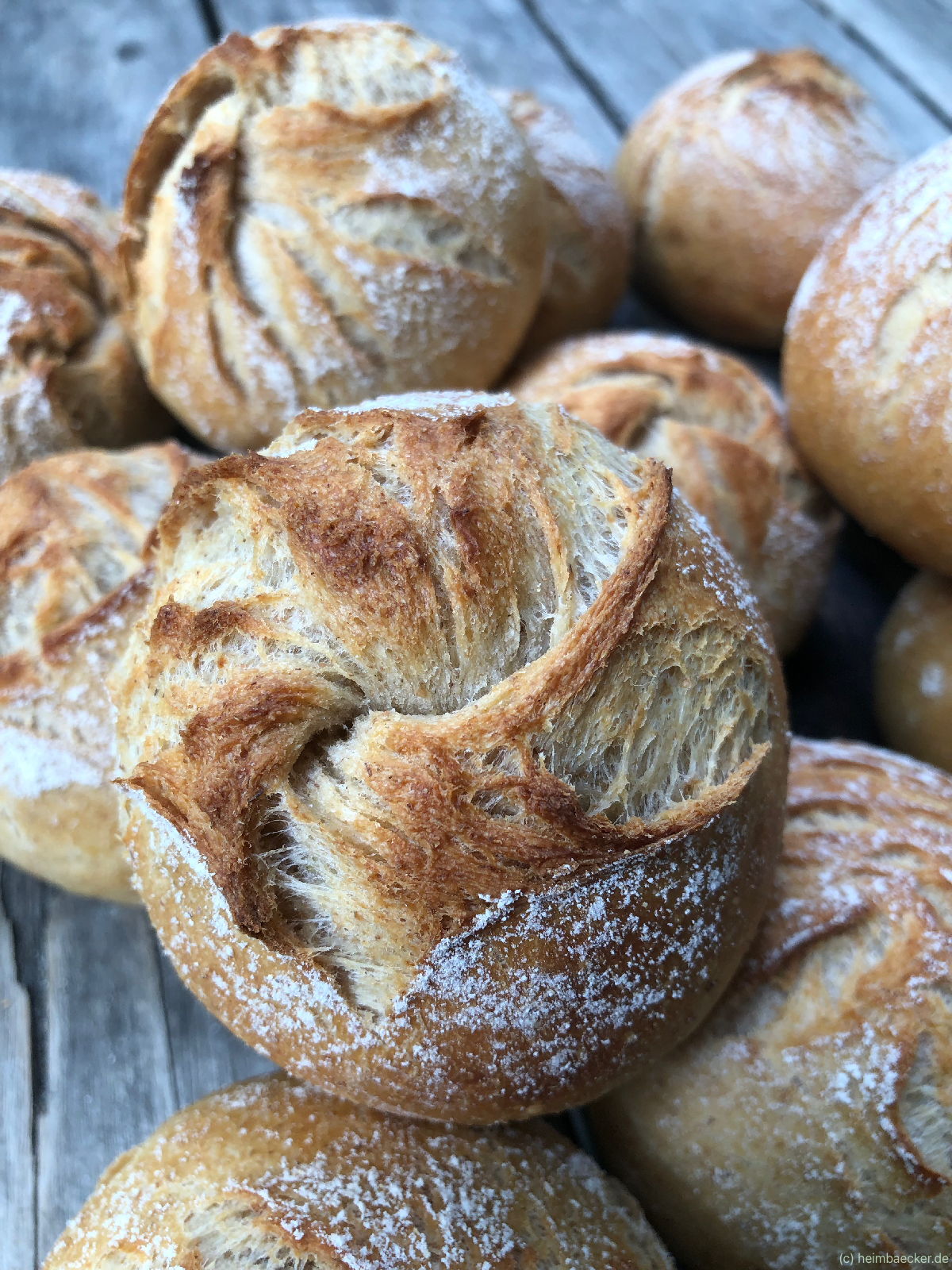Kartoffelbrötchen mit Übernachtgare - der heimbäcker - brot backen und ...